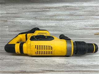 DeWalt D25481 1-9/16in SDS Max Combination Rotary Hammer Corded